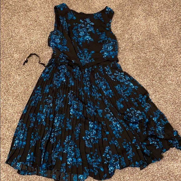 NWT Adrianna Papell Black Blue Flare Belted Dress - Picture 3 of 4